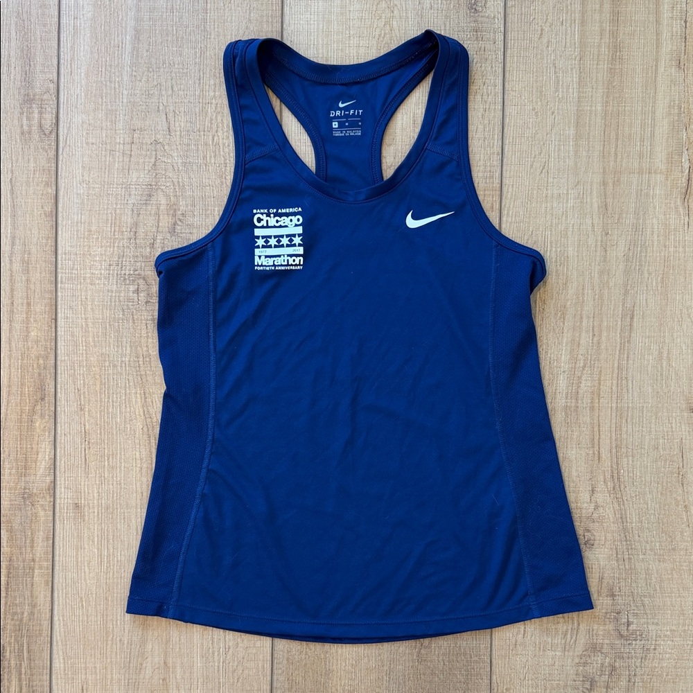 Nike dri fit Women's Chicago marathon 40 year anniversary top 2017 size medium
